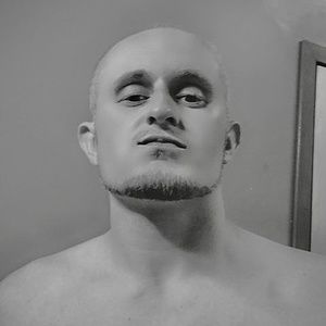 Meet your Posher, Devin